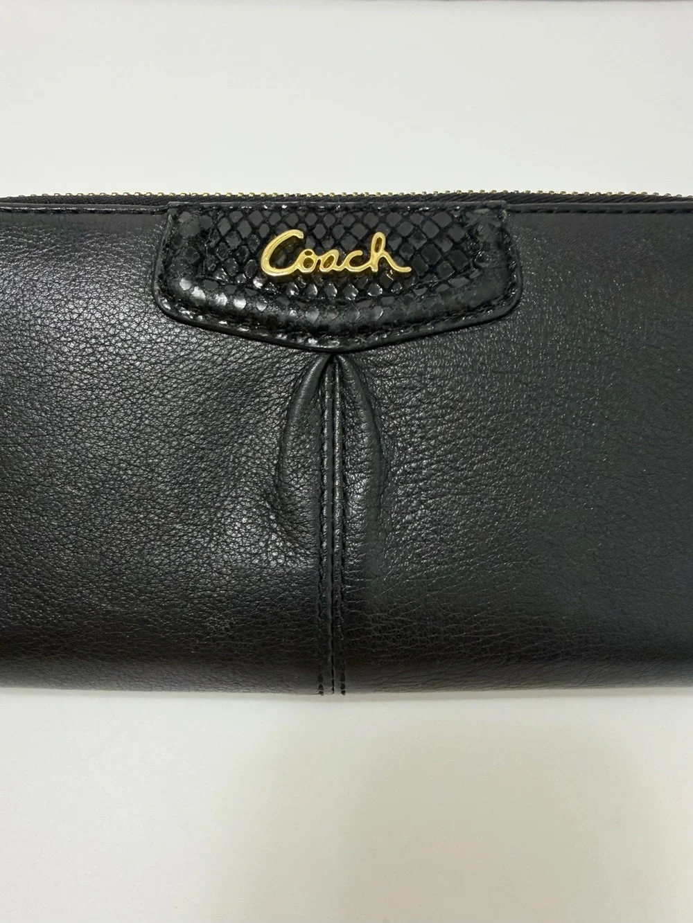Coach Ashley Zip Around Accordion Leather Wallet Black
